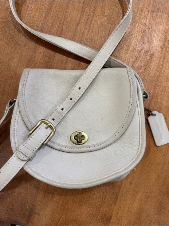 Coach Handbags - Vintage Coach Watson bag in color Bone 1996